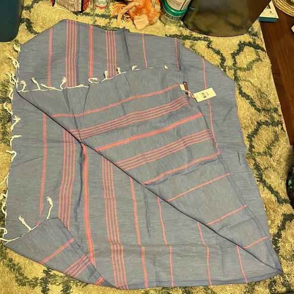 Vineyard vines Turkish towel sarong - Picture 4 of 4